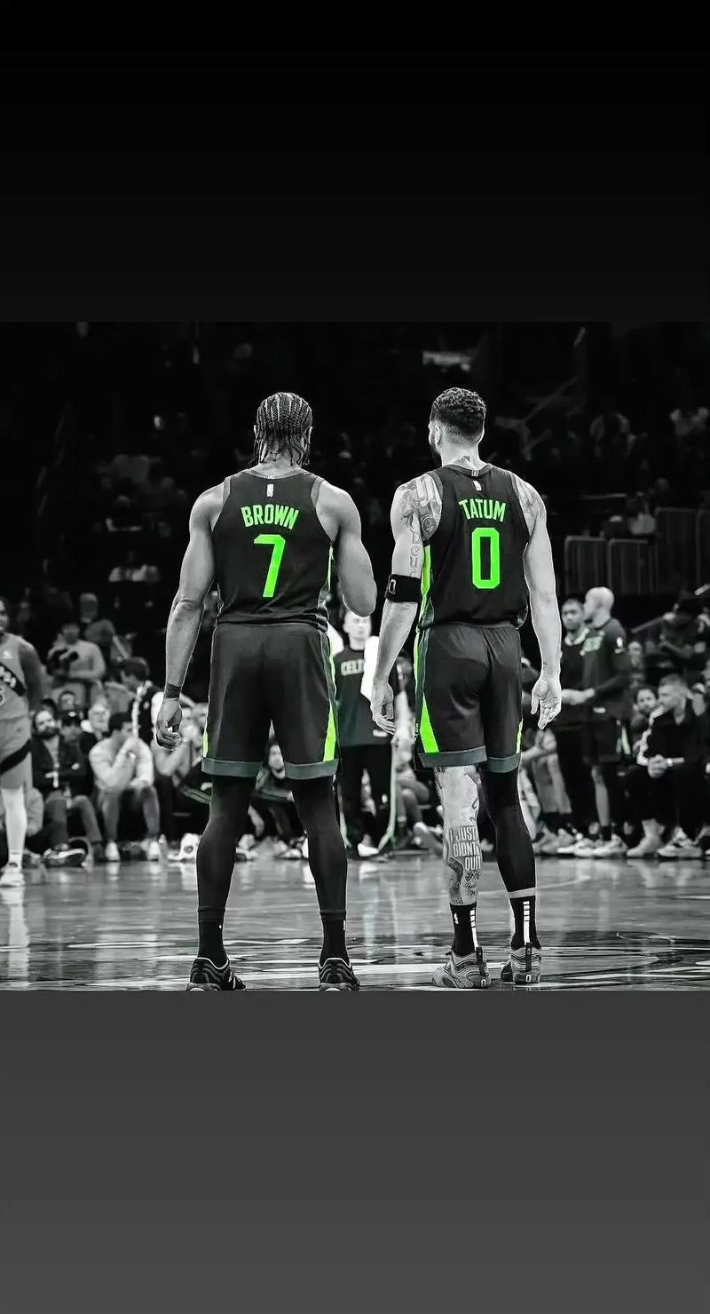 双探花拦不住!塔图姆半场16分7板2助杰伦布朗23分4板5助1断