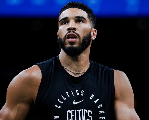 状态越来越好！塔图姆15中7&三分11中5平赛季最高24分另有10板