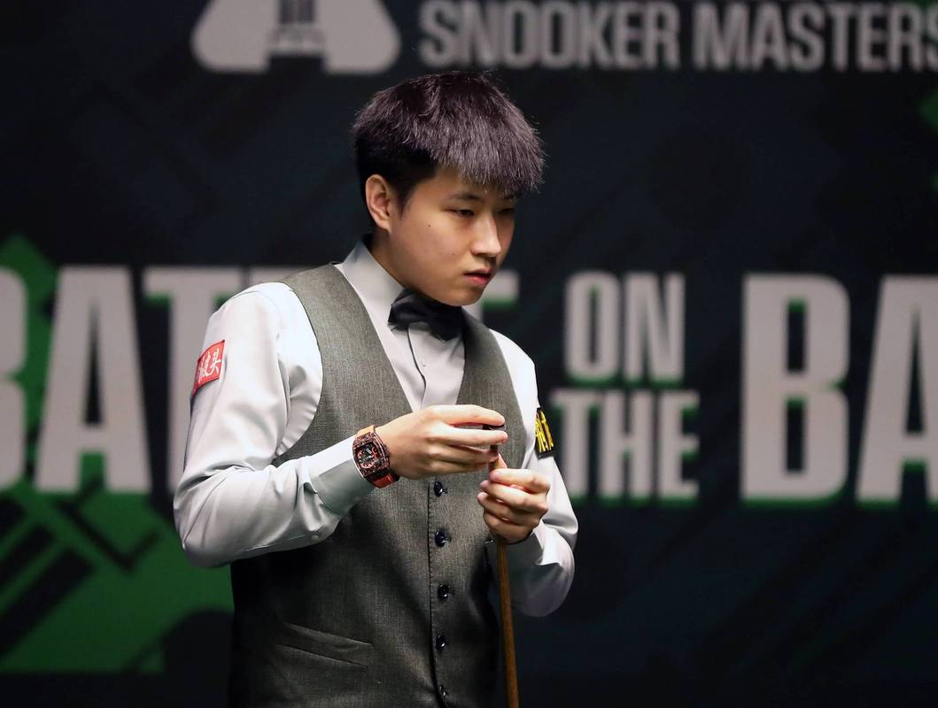 两杆破百+两杆50+！赵心童51克雷吉，晋级斯诺克世界公开赛16强