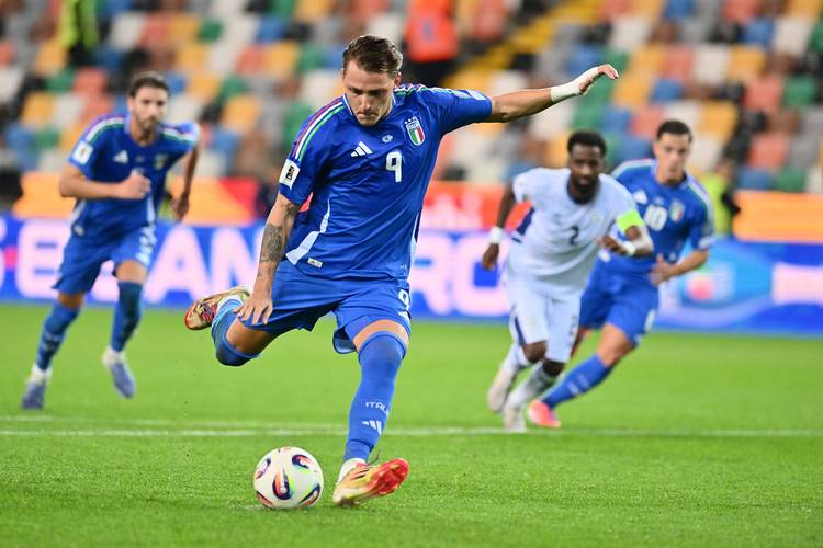 迪马：托纳利大腿肌肉受伤被换下，可能影响世预赛为意大利出战