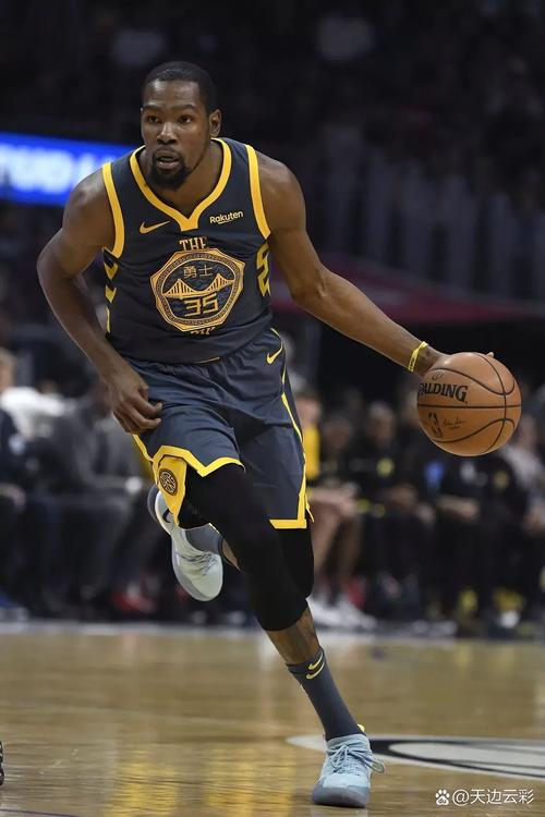 杜兰特直言若非乔丹两次退役老詹在4万分俱乐部里不会如此孤单