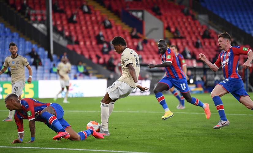 巴萨72纽卡全场数据:射门188,射正135,得分机会102