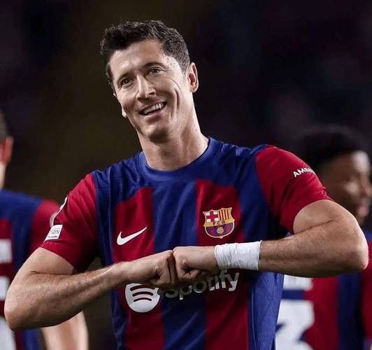 拉菲尼亚直塞，费尔明单刀破门，巴萨总比分53纽卡