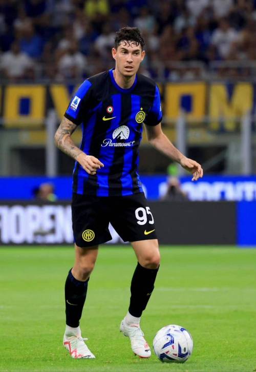 记者：国米并没有打算出售巴斯托尼，球员也希望留队