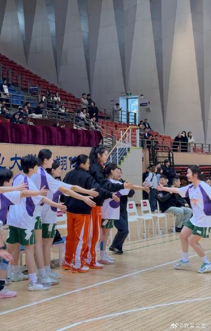 WCBA全明星公益校园行：走进西北工业大学用热爱点亮青春