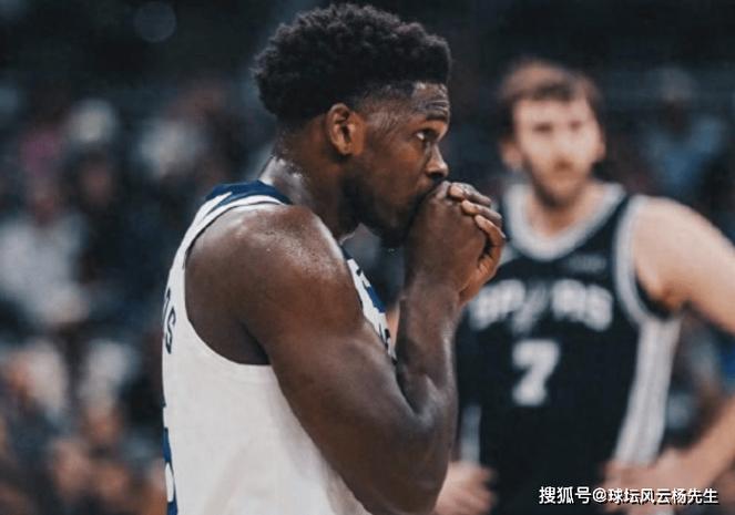 小铁但防守凶！文班亚马半场9中3拿到6分6板3助4帽