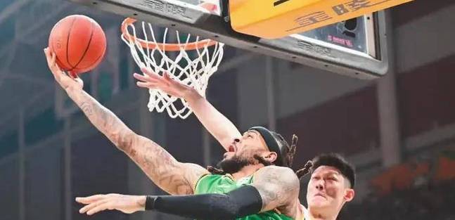 彻底投疯了!蒙克17中8爆砍32分2板6助1帽三分球13中7&罚球9中9