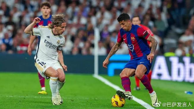 每体：巴萨想留住坎塞洛并引进即战力后卫，考虑格里马尔多、卡约