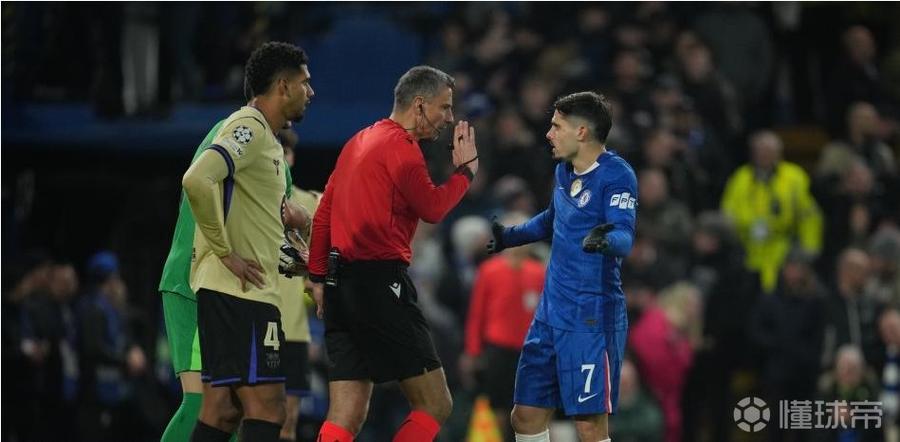 科贝记者：迷你罗并未在皇马青年试训，只为远离中东保持训练状态