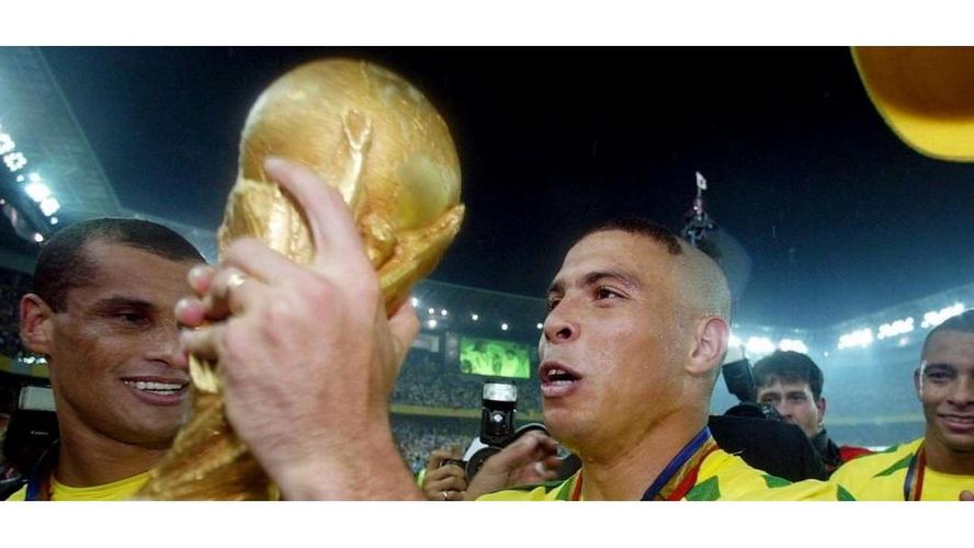 大罗谈阿福头：半决赛前受伤，所以用发型分散媒体和对手注意力