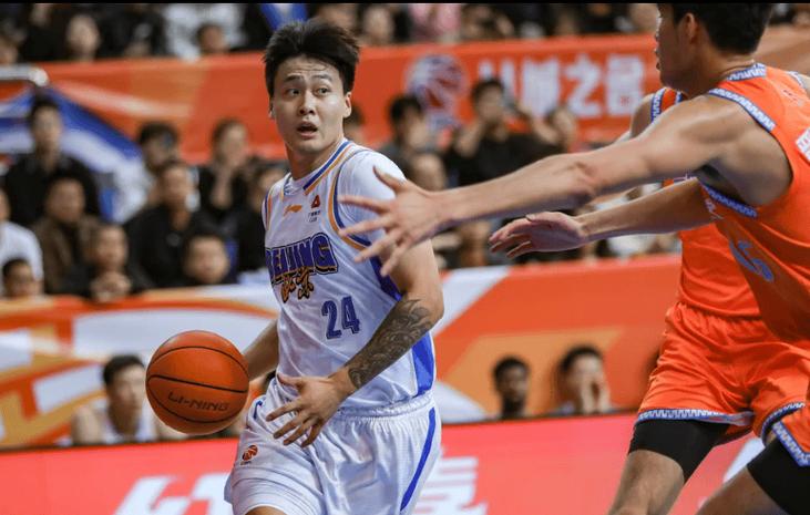 你头号功臣！赵睿替补22分钟正负值+21！拿11分9助&三分3中3