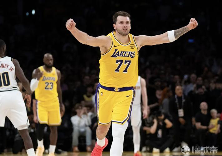 名嘴黄健翔认为詹姆斯不赞同东契奇的篮球策略却明白这便是赢得比赛的唯一途径_NBA直播