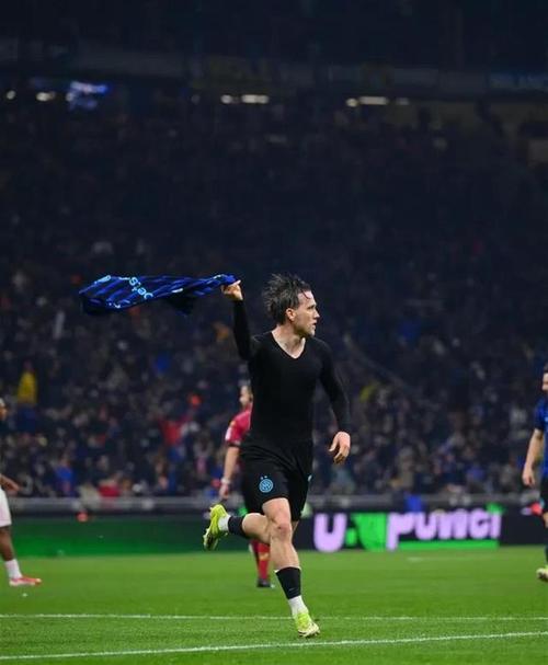 意媒：因此前巴斯托尼事件影响，意甲准备出台新规对假摔进行罚款