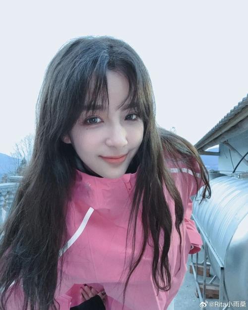 Rita晒照:汇报今日塔,运动服逛gai太舒服喇!