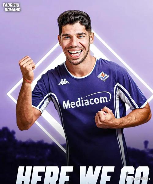 打出身价！23岁霍伊伦一年身价涨1500万，那不勒斯买断总价5000万