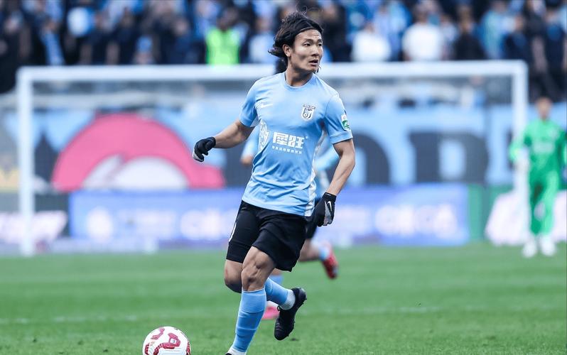 是否参加“东北超”陈东:朱鹏宇射门我没守住,已经彻底退休