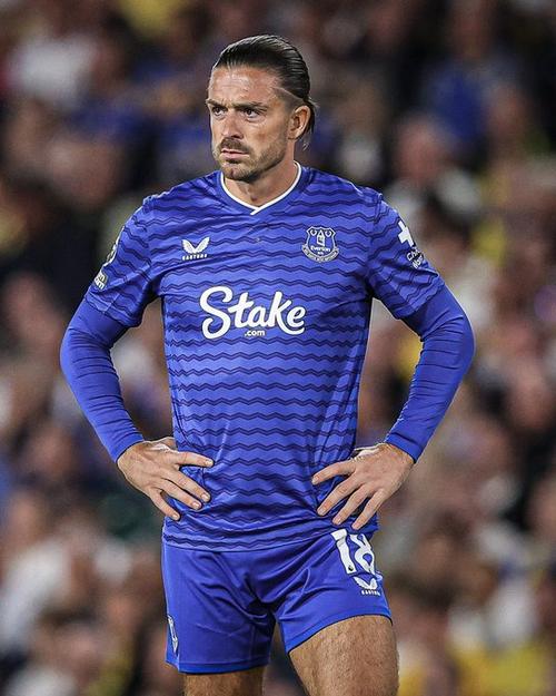 引援资金1亿!英媒:埃弗顿为格拉利什估价2000万,有意本怀特