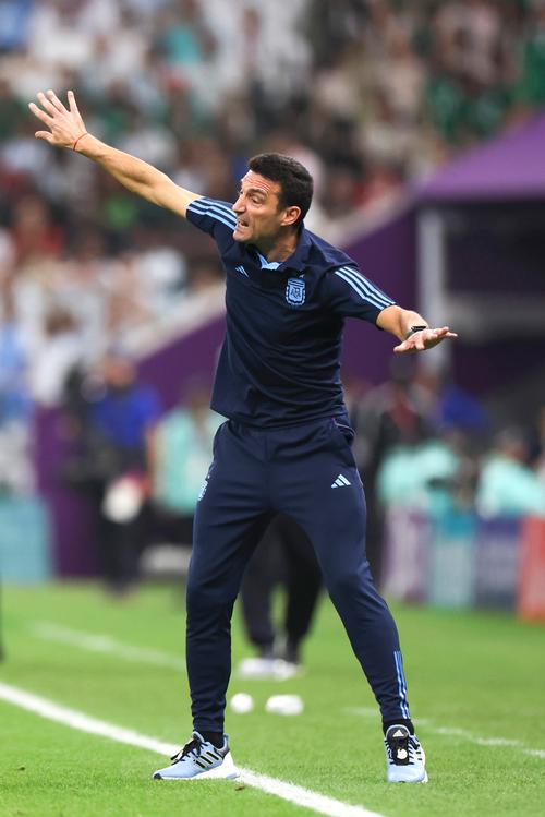 斯科拉里:没人能预料阿根廷赢得卡塔尔世界杯,这归功于斯卡洛尼