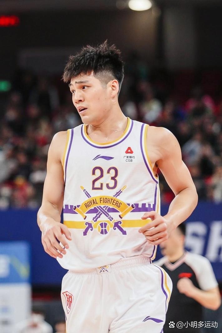 可以了！陈国豪全场6投4中拿到平个人赛季最高12分另1助1断1帽