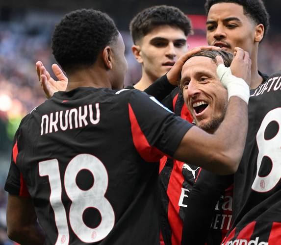 罗体:国米今夏将在中国香港对阵切尔西在澳大利亚交手尤文+米兰